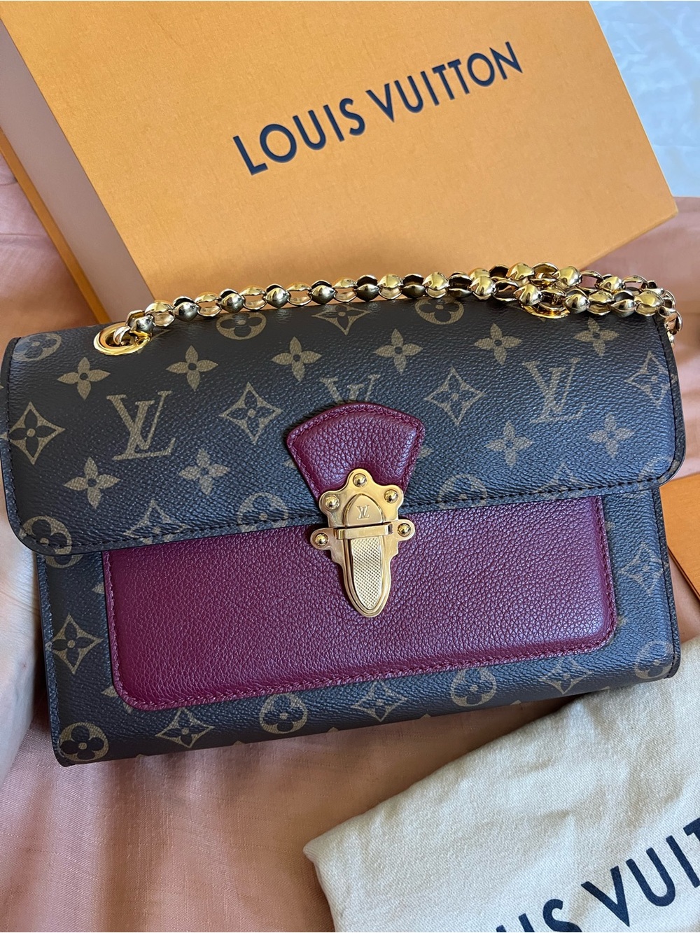 Louis Vuitton Monogram Shoulder Bag in Brown and Burgundy with Gold Hardware - Picture 2 of 13